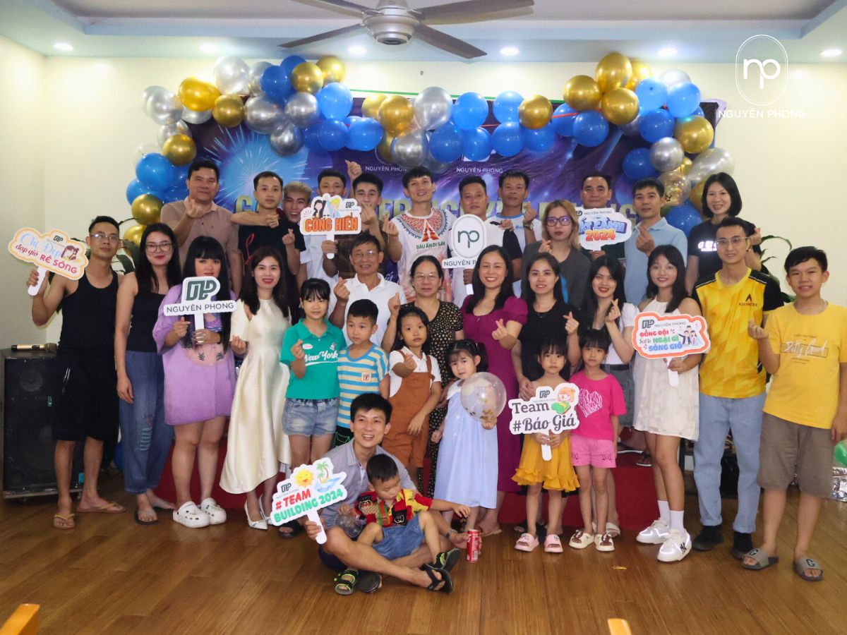 Đội Ngũ Nhân Viên