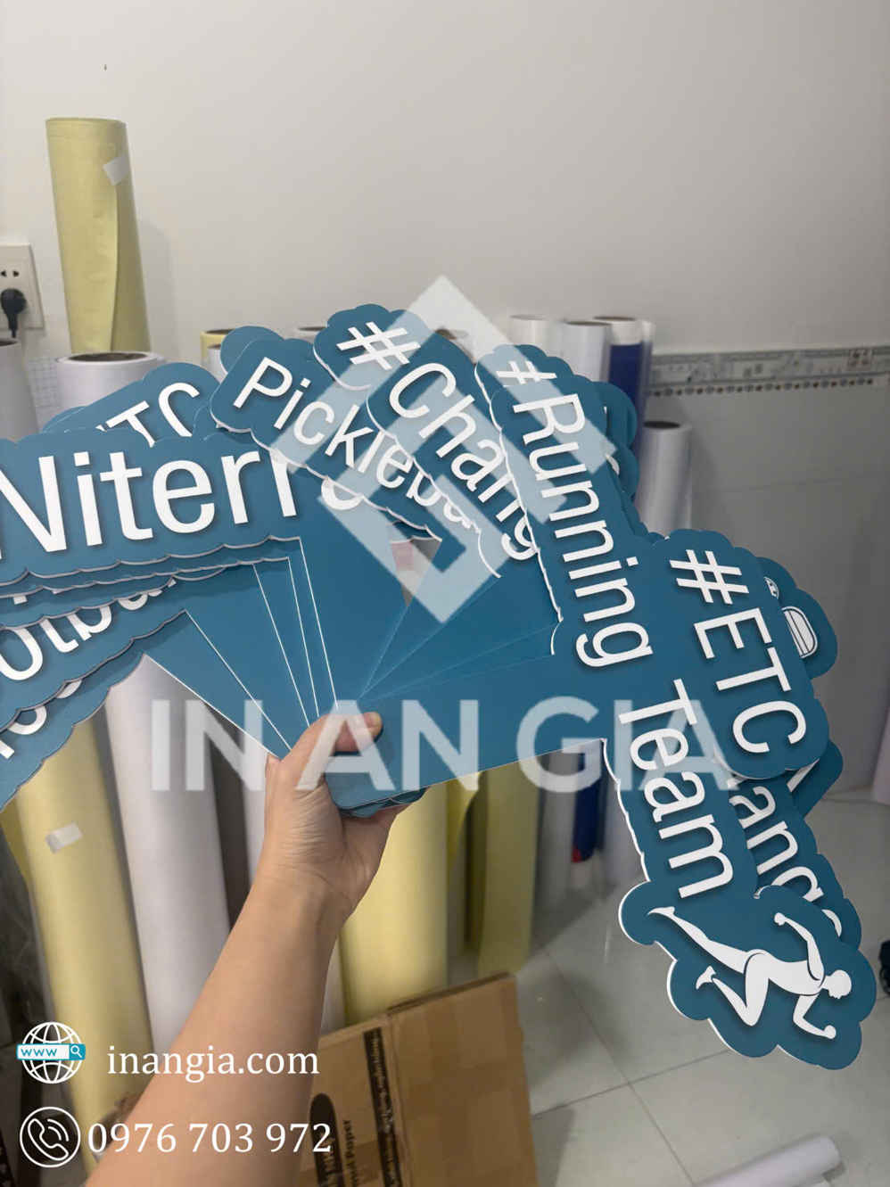 In Hashtag Cầm Tay