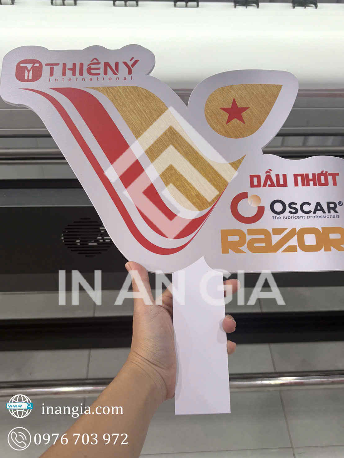 In Hashtag Cầm Tay