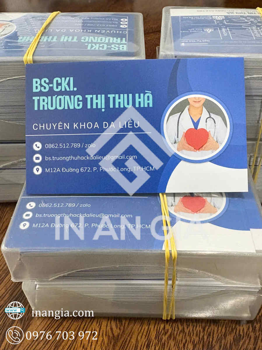 Danh thiếp bác sĩ da liễu Trương Thị Thu Hà in màu xanh tại Xưởng In An Gia