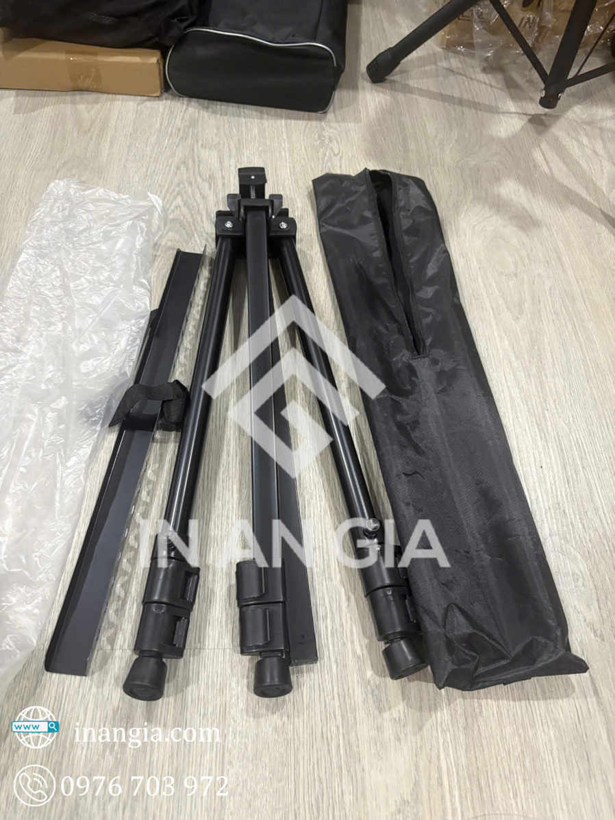 Khung Chữ A Bằng Sắt Gập Gọn TPHCM – Xưởng In An Gia TP.HCM