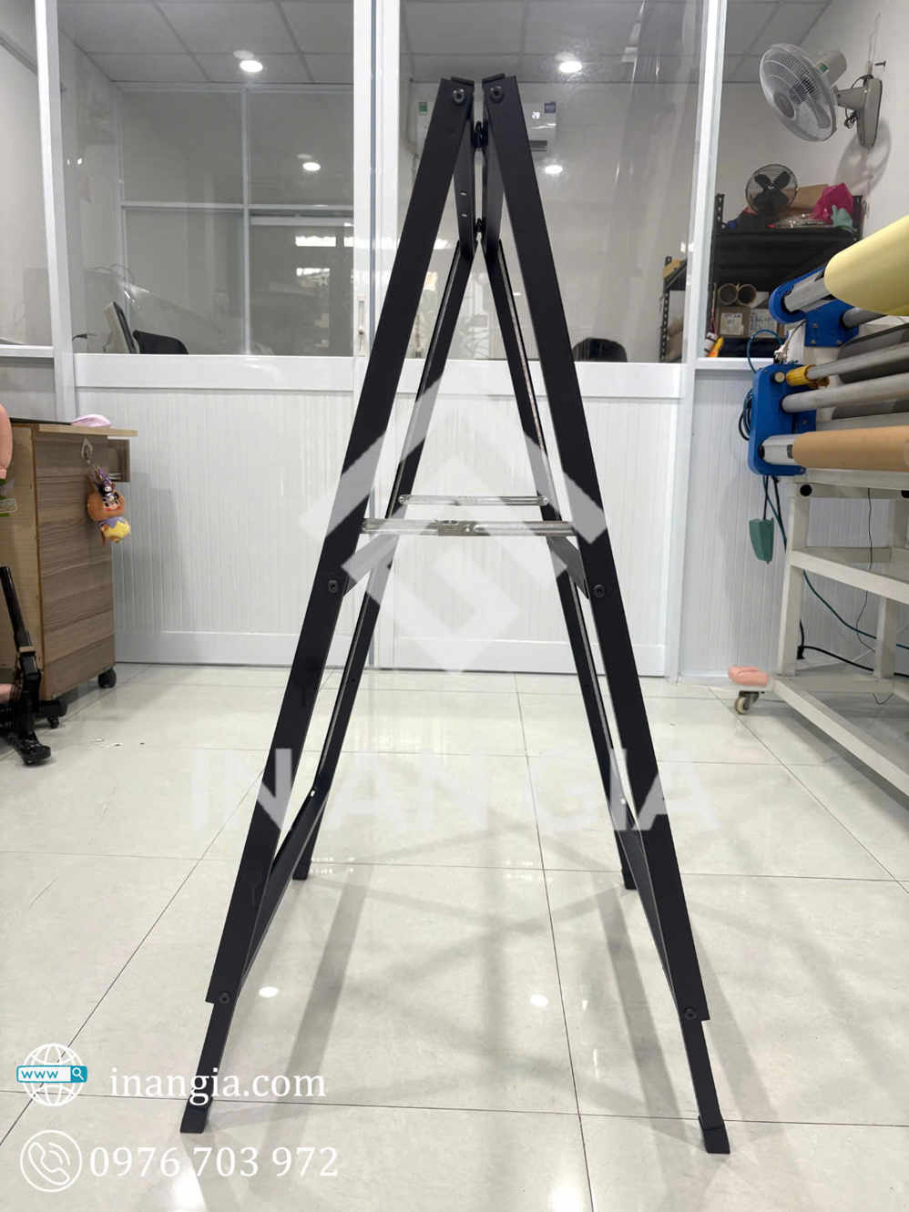 Khung Standee Sắt Chữ A Hai Mặt&nbsp; – Xưởng In An Gia&nbsp;Tại TPHCM
