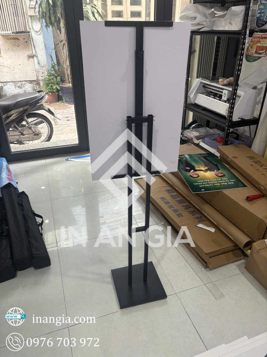 Standee chữ H dựng formex trọn gói tại xưởng in An Gia TPHCM