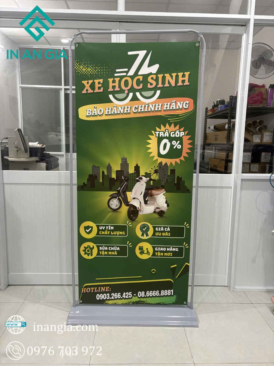 Standee Kiểu Cửa