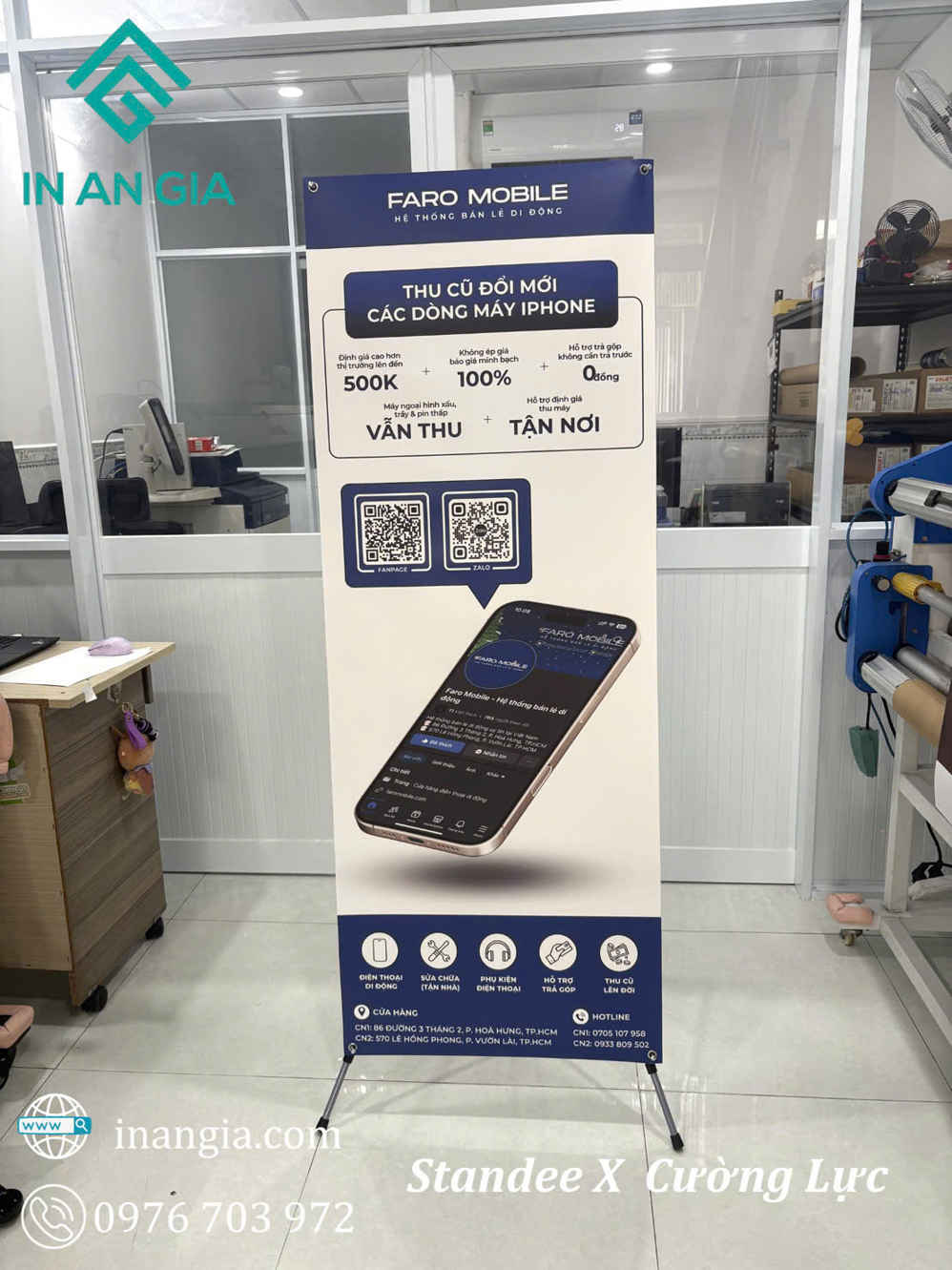 Standee quảng cáo Faro Mobile dịch vụ thu cũ đổi mới iPhone và sửa chữa điện thoại di động