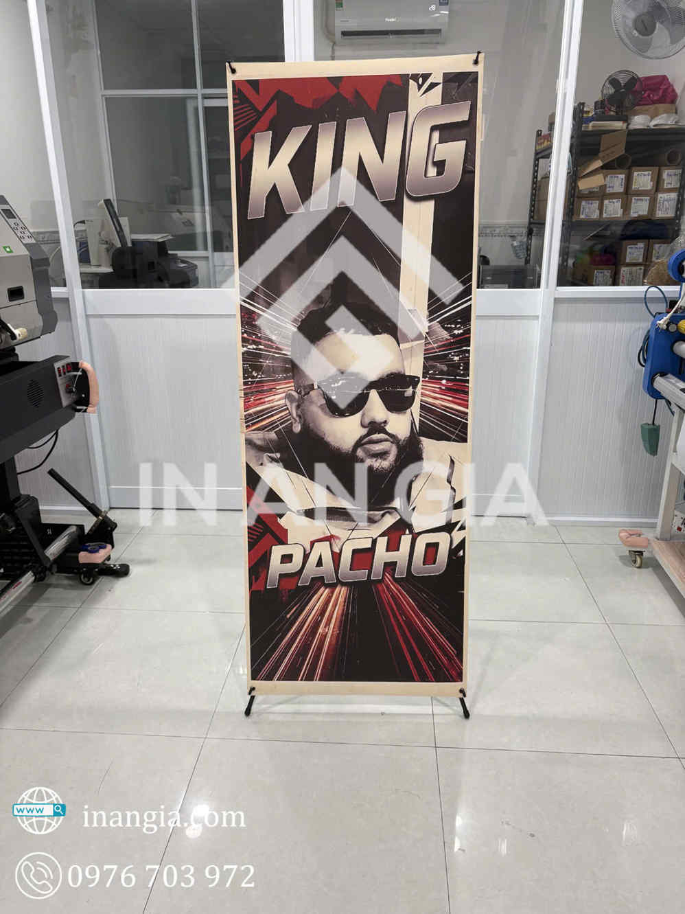 Standee X Hàn Quốc Đen 60x160cm